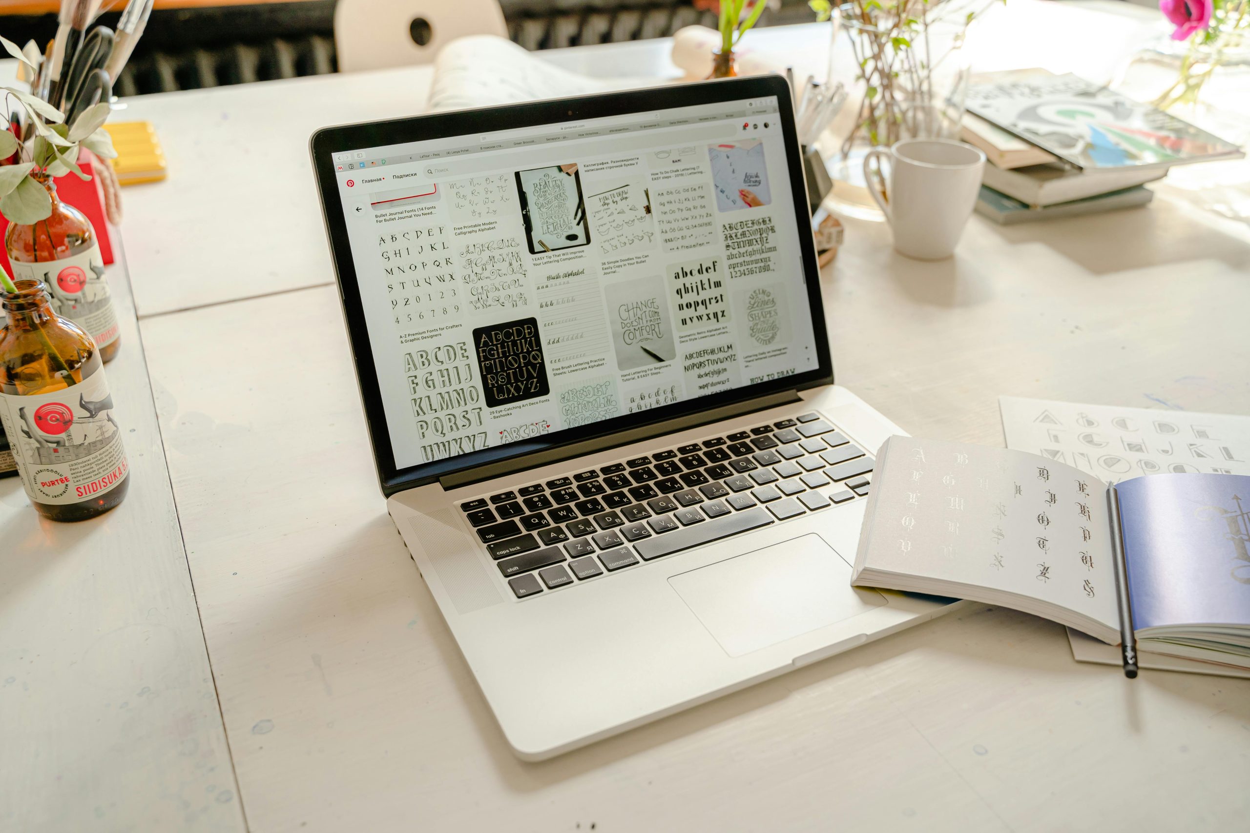 How Minimalist Typography Make Strong Brand